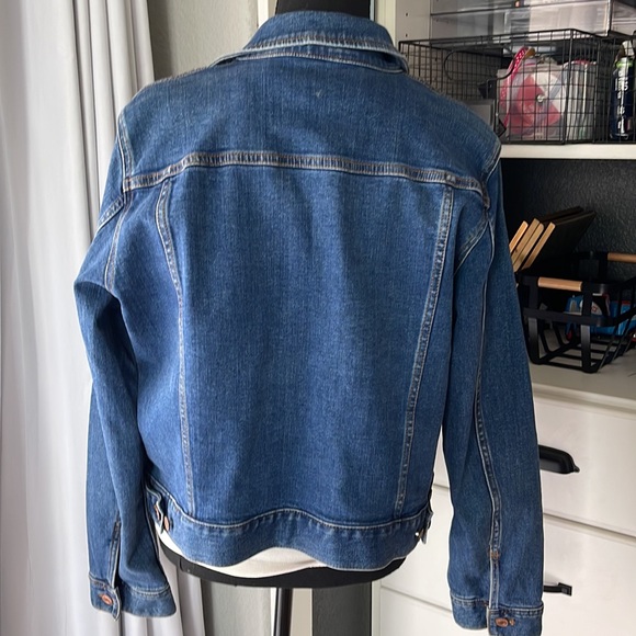 Like new J Crew Mercantile jean jacket. Size XL. - Picture 3 of 10
